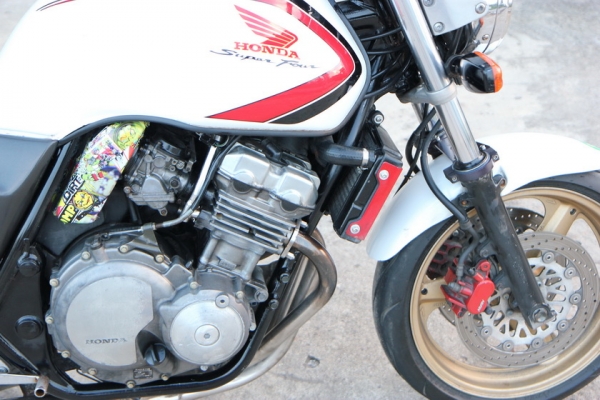 ขาย CB400 Sf ปี94 ไมล์3ลูก ทะเบียนแท้ๆๆ โอนขนส่งทั่วประเทศ พร้อมแต่ง
