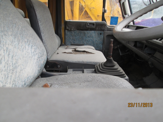 นิสสันเครื่อง165-หัวครัชซี-เบรคทิ็ปฟี่-น๊อตล้อ8ตัว-รถห้างขายตามสภาพ-มี2คัน-