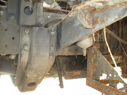 นิสสันเครื่อง165-หัวครัชซี-เบรคทิ็ปฟี่-น๊อตล้อ8ตัว-รถห้างขายตามสภาพ-มี2คัน-