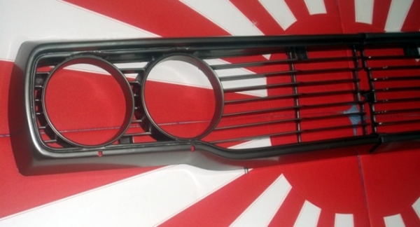 ขายกระจังหน้า toyota RN 20 เเละ 25 สภาพสวยๆ