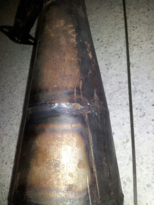 ขายท่อลอดท้องที่หูยึดท่อปั๊ม แดงบางทราย ใส่lsครับ 700 รับของจรัญ13ไม่มีปลายนะครับ