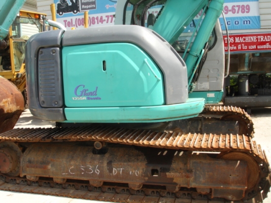 รถขุด Kobelco รุ่น: SK135SR-1E ซีเรียล:YY02-03006 ปี:2002 ชั่วโมง:6863 สต๊อกเรานำเข้าจากยี่ปุ่น