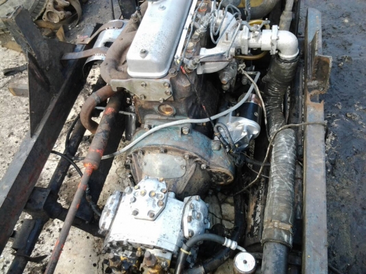 เครื่องแอร์ ครบชุด ตัดลงจากรถบัส