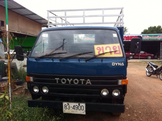 ขาย โตโยต้า WU 40 เครื่อง 13 B 110 แรง สนใจติดต่อ คุณตี๋ 085 2849088