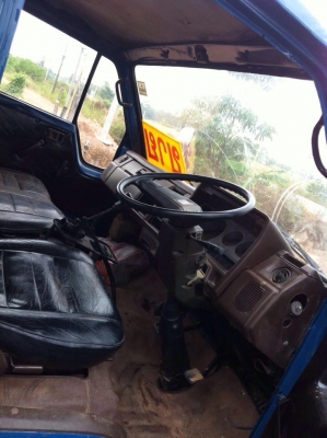 ขาย โตโยต้า WU 40 เครื่อง 13 B 110 แรง สนใจติดต่อ คุณตี๋ 085 2849088