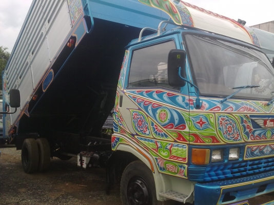 ขายหกล้อ HINO ดั้มพ์