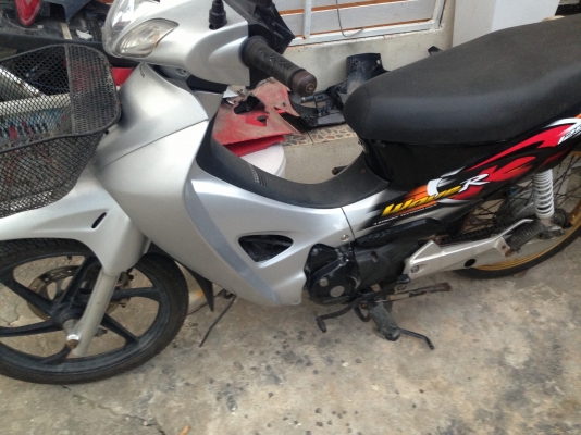 ขายเวฟ125s สตาร์ทมือนครับ 17555฿