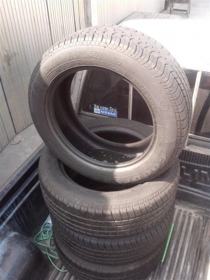 ขายยาง มือสองสภาพสวยครับ 205/55/16 ปี 2012