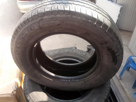 ขายยาง มือสองสภาพสวยครับ 205/55/16 ปี 2012 ขายยาง มือสองสภาพสวยครับ 205/55/16 ปี 2012