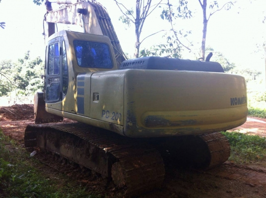 ขายแบ็คโฮ โคมัสสุ 200-6 ไฟเต็ม เอกสารเล่มพร้อมโอน ขายแบ็คโฮ โคมัสสุ 200-6 ไฟเต็ม เอกสารเล่มพร้อมโอน