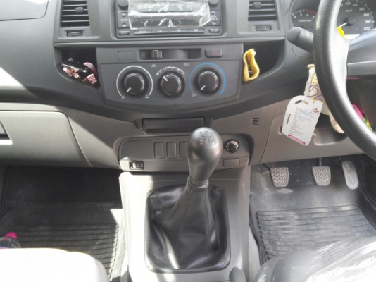 ขายดาวน์ รถกระบะ Vigo champ 2.7 ปี12 เกียร์ธรรมดา ขายดาวน์ รถกระบะ Vigo champ 2.7 ปี12 เกียร์ธรรมดา