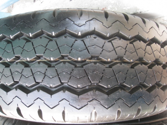 ขายล้อแม็กป้ายแดง mitsu triton 15"x6" et46 5 รู 114.3 +ยางผลิตสัปดาห์ที่ 23 ปี 13 สนใจติดต่อเล็กคลองสาม (081-3747940)