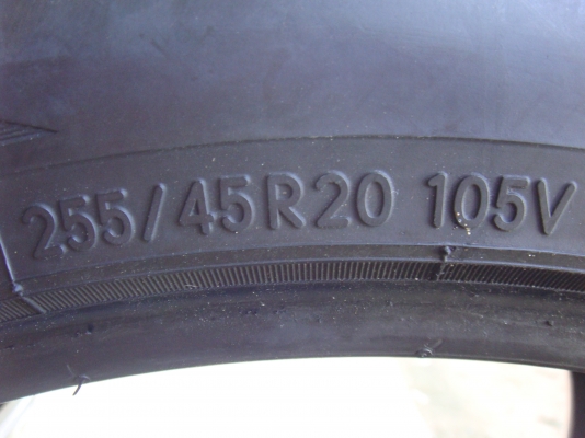 ขายยาง Nitto NT 420 ขนาด 255/45/20 ปี 10 (2 เส้น)