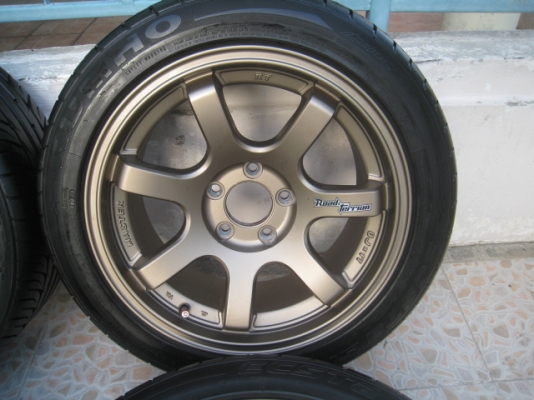 ขายล้อแม็กมือสอง master rt 17"x8" et33 5 รู 114.3 +ยางผลิตสัปดาห์ที่ 17 ปี 11  สนใจติดต่อเล็กคลองสามครับ (081-3747940)