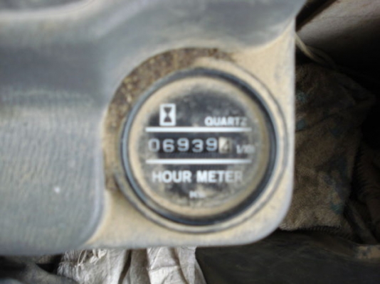 รถขุด Kobelco รุ่น: SK120-3 ซีเรียล:LP-15703 ปี:1997 ชั่วโมง:6939 สต๊อกเรานำเข้าจากยี่ปุ่น