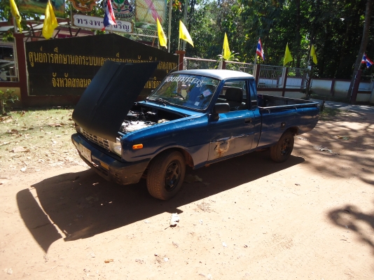 มาสด้าน้อยปี37 เครื่อง1415cc 5เกียร์38000 พร้อมใช้ครับ