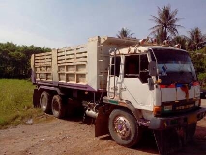 ขายรถบรรทุกสิบล้อดั๊มพ์ Mitsubishi TD ซีเรียส5,6xx เครื่อง6d16 เกียร์เดิมดั๊มพ์เหล็ก ทะเบียนพร้อม