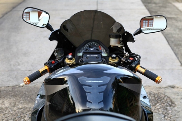 <<จัดไฟแนนซ์ได้>> CBR 1000RR ทบแท้ หล่อๆสักคัน <<จัดไฟแนนซ์ได้>> CBR 1000RR ทบแท้ หล่อๆสักคัน