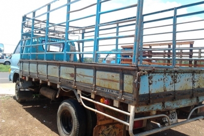 **265,000 บ.ต่อรอง**ขาย 6ล้อ ISUZU KS 110 แรง 4BE1 110แรงแห้งดี ไม่เยิ้ม เกียร์เดิม ช่วงล่างดี คานหน้าเดิม เฟืองท้าย115 คัสซีเดิม ดี มีผุ ต้องเก็บเพิ่ม กระบะพื้นไม่คอกเหล็กสภาพดี ยางดี หัวบางเดิม ภายในไม่ผุ เก็บนิดหน่อยสวยเลย ราคาต่อรองได้เด้อ พี่น้องครับ