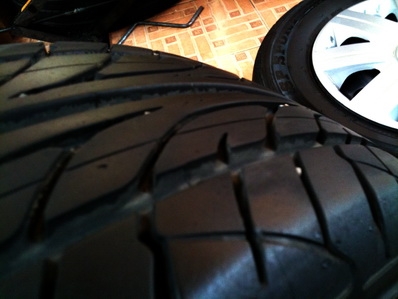 แม็กซ์ล้อกะทะ 13นิ้ว PCD 4รู100 + ยาง Dunlop ดอกเต็มปี 12-13 ฝ่าครอบใหม่แกะกล่อง ราคาทั้งชุด  6,500 บาท