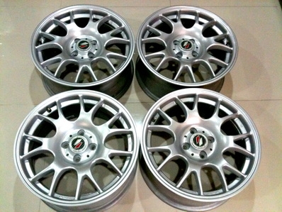 แม็กซ์ลาย BBS ขนาด 16 นิ้ว PCD 4 รู 100 กว้าง 7 นิ้ว Off+40
