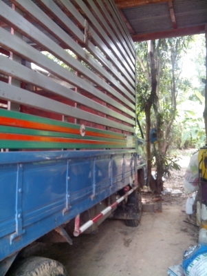 ขายรถหกล้อ