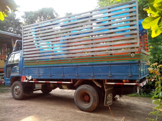 ขายรถหกล้อ