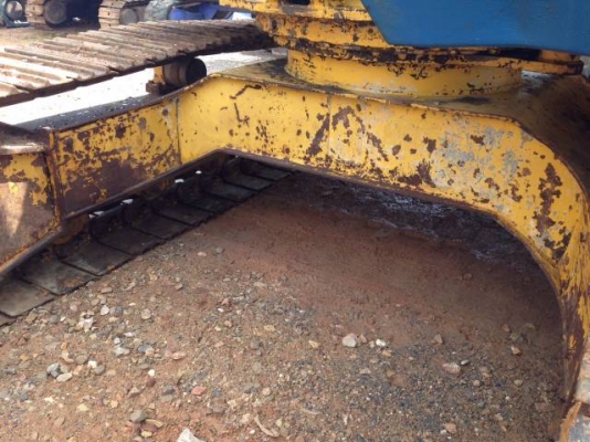 ขายรถแบคโฮ KOMATSU PC60-5 นำเข้าจากญี่ปุ่น 100 \% สภาพสวยเดิมๆเก่านอกแท้ มี VDO การทำงานให้ชม  แทร็คเหล็ก ปั้มนิ้ว  ติดต่อ 081-2990958