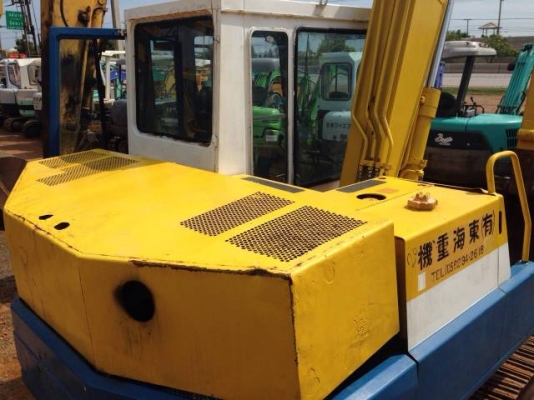 ขายรถแบคโฮ KOMATSU PC60-5 นำเข้าจากญี่ปุ่น 100 \% สภาพสวยเดิมๆเก่านอกแท้ มี VDO การทำงานให้ชม  แทร็คเหล็ก ปั้มนิ้ว  ติดต่อ 081-2990958