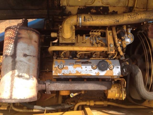 ขายรถแบคโฮ KOMATSU PC60-5 นำเข้าจากญี่ปุ่น 100 \% สภาพสวยเดิมๆเก่านอกแท้ มี VDO การทำงานให้ชม  แทร็คเหล็ก ปั้มนิ้ว  ติดต่อ 081-2990958