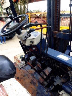 ***ขายรถยกเก่านอก***KOMATSU FD35-5 เสาสูง4เมตร