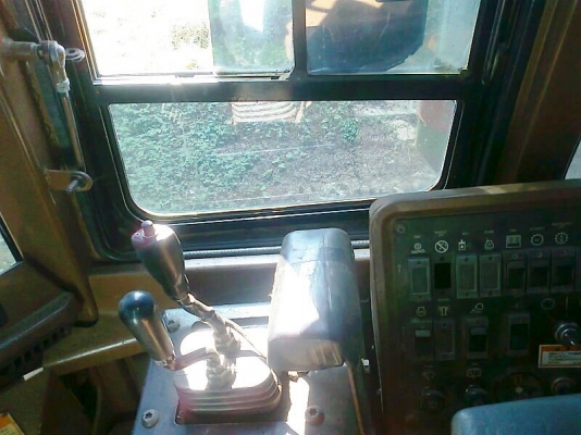 รถตัก CAT 924F แรงตักดี ทำงานไว ประหยัดน้ำมัน รถใช้งาน ปกติ รถสวยราคาต่อรองได้