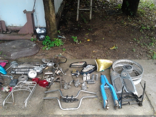 @ HONDA Chaly ทั้งคัน 6500 บาท /ขายอะไหล่ ท่อ ตะเกียบ ฯลฯ @ ชลบุรี-สัตหีบ