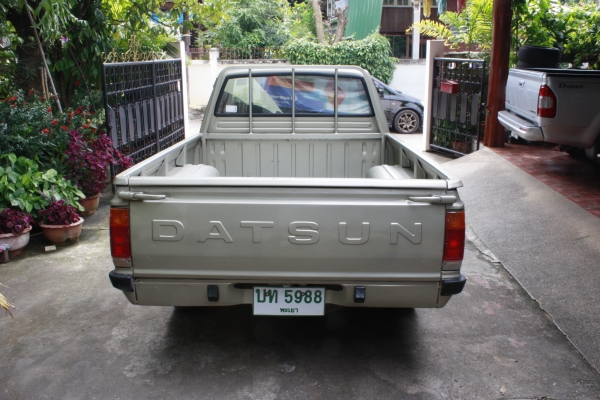 ขาย datsun 720 ทะเบียนเต็มพร้อมโอน