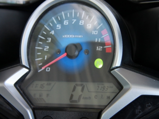 ขาย CBR250i  วิ่งน้อย7 พันโล ใหม่กิ๊ก ไร้ริ้วรอย  ไม่เคยล้มไม่เคยชน ดูแลอย่างดี