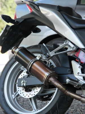 ขาย CBR250i  วิ่งน้อย7 พันโล ใหม่กิ๊ก ไร้ริ้วรอย  ไม่เคยล้มไม่เคยชน ดูแลอย่างดี