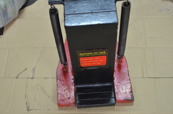 ขาย แม่แรงตีนช้าง  10 TON