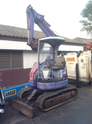 ขาย รถขุด KOMATSU PC28UU2 เก่านอก