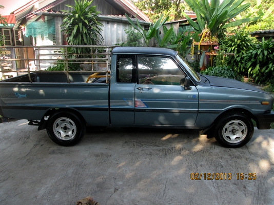 ขายมาสด้า แฟมิเลีย LPG