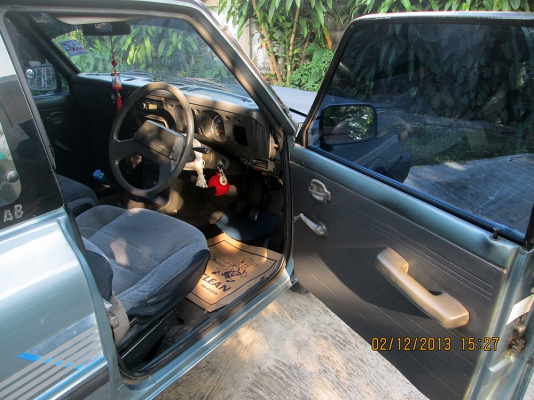 ขายมาสด้า แฟมิเลีย LPG