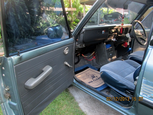 ขายมาสด้า แฟมิเลีย LPG