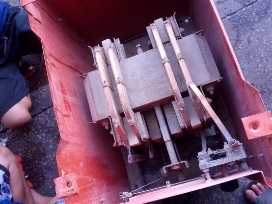 ขายตู้พลัง 300 เเอมป์ สภาพสวยครับ เดิมๆ ครับ