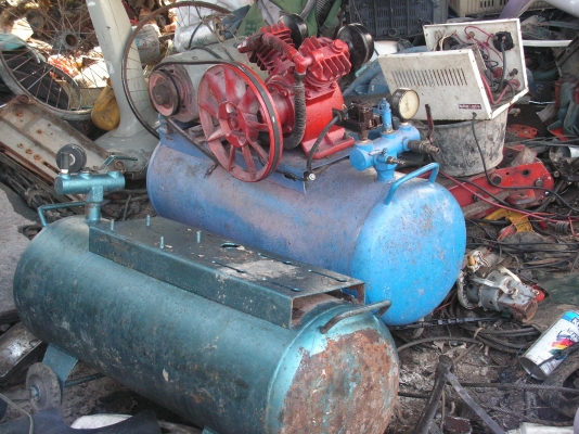 ถังลมพร้อมหัว64ลิตร1ใบ ถังเปล่าๆ64ลิตร1ใบ