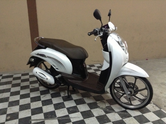 ขาย!!!สกู๊ปปีไอ ล้อแม็ก ปี54 รถเครื่องดีคับ มีเล่มทะเบียนครบ ภาษีไม่หมด