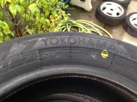 ขายยางแก้มเตี้ยขอบ 13