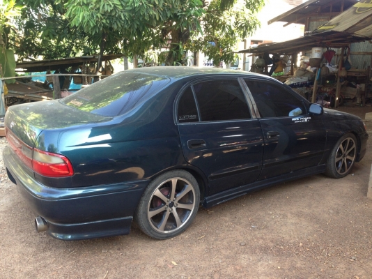 TOYOTA CORONA 1.6 ท้ายโด่ง ปี37 เกียรธรรมดา กินแก้สNGV เบาะหนัง ล้อแม็กขอบ17