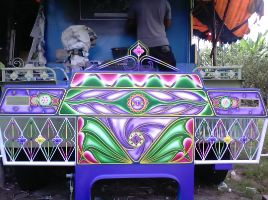 ขายรถอีแต๋น 6 ล้อ เครื่อง isuzu 6สูบ เกียร์ล็อคกี้ เบรกฟิฟตี้ กระบะแผงทึบมิเนียม คานหน้า-ท้ายเอฟ กระบะดั้มพ์ รถใหม่ ตอนนี้กำลังทำสีอยู่คับ ขายรถอีแต๋น 6 ล้อ เครื่อง isuzu 6สูบ เกียร์ล็อคกี้ เบรกฟิฟตี้ กระบะแผงทึบมิเนียม คานหน้า-ท้ายเอฟ กระบะดั้มพ์ รถใหม่ ตอนนี้กำลังทำสีอยู่คับ