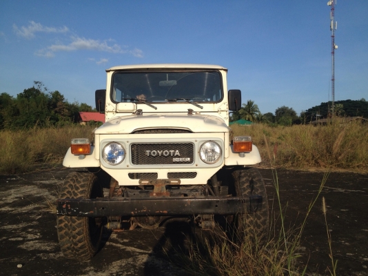 ขาย toyota landcruiser