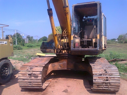 รถขุด KOMATSU PC200-3 แรงขุดดี ทำงานไวไม่มีร้อน