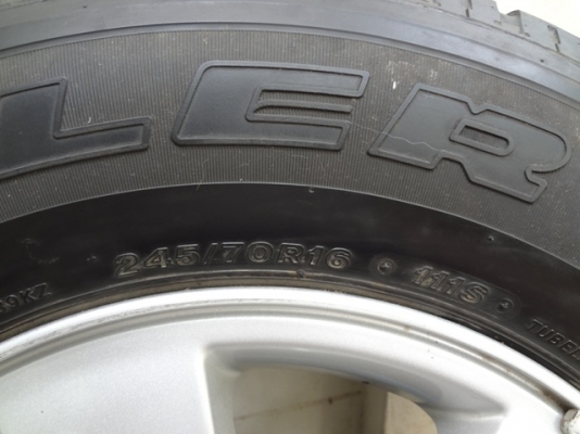 ขายล้อแม็ก DMAX พร้อมยาง 245-70-r16 ขายล้อแม็ก DMAX พร้อมยาง 245-70-r16